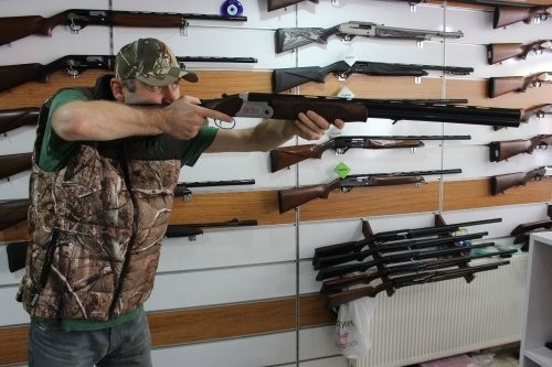 Sivaslı Avcılar, Yabancı Avcılardan Şikayetçi