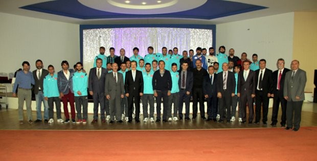 CÜSKten Tanışma Yemeği