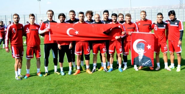 NE MUTLU TÜRKÜM DİYENE