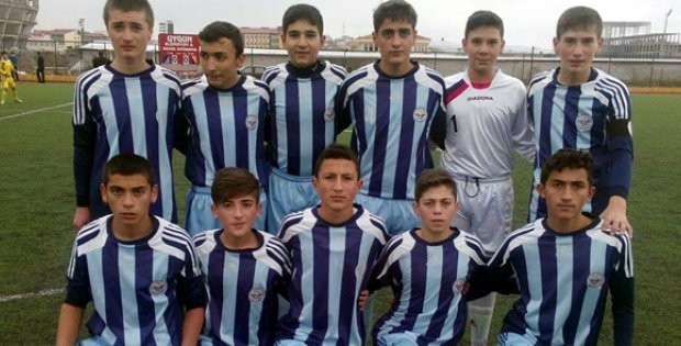 Demirspor Liderliğini Sürdürüyor