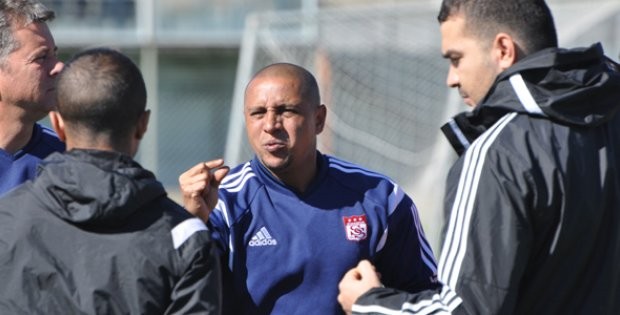 Carlos, Nefes Aldırmıyor