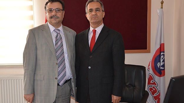 Cem Vakfına 5 personel