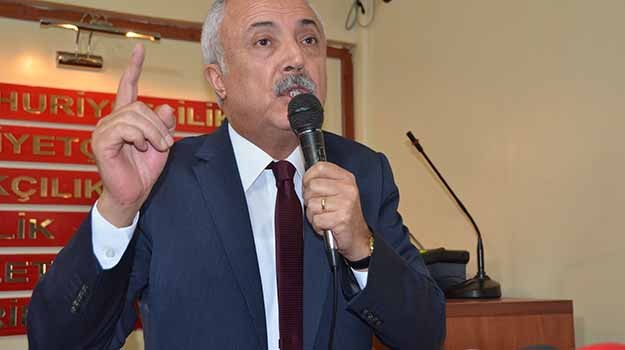 Siyaset vurguncuların cirit attığı yer olmamalı