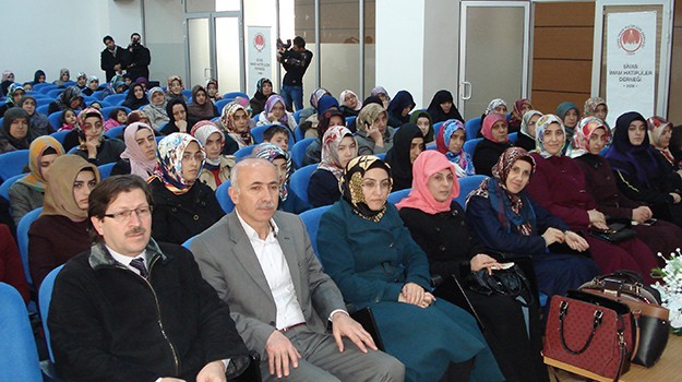 Gösterişlerden uzak durmalıyız