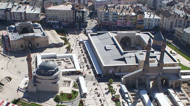 Eserlerin kayıt altına alınacağına inanıyoruz