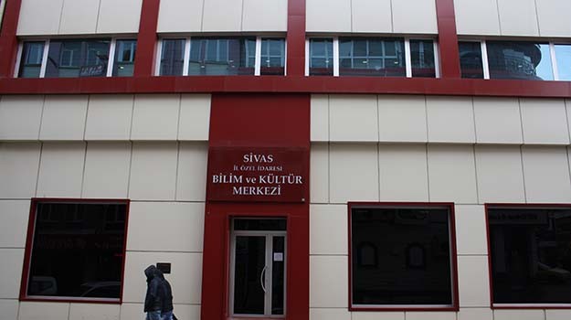 Bilim ve Kültür Merkezi öğrencilere ışık tutacak