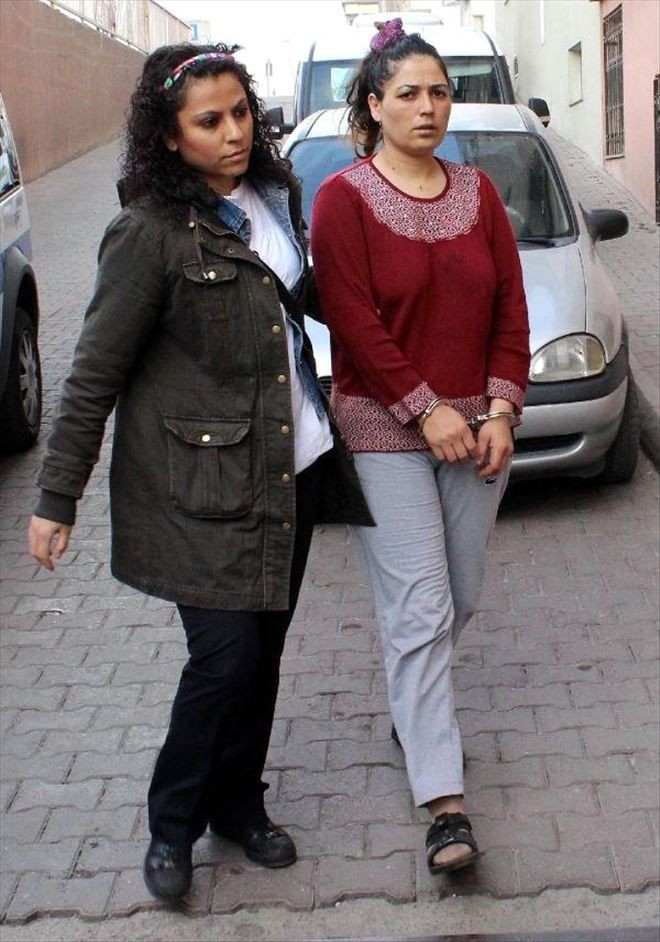 Sivas´ta ikamet eden Derya Ç. Anne ve kızını Öldürdü.