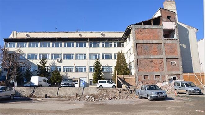Nüfus Müdürlüğü taşınıyor