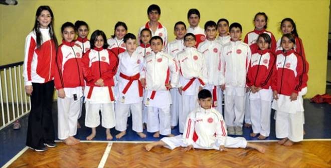 KIYASIYA MÜCADELE ETTİLER