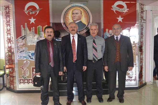 Coşkun, ziyaretlerini sürdürüyor.