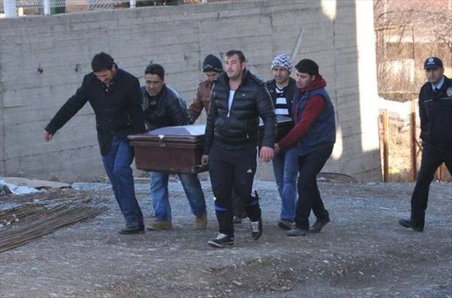 Sivas İnşaatın 11`inci Katından Düşen İşçi Öldü