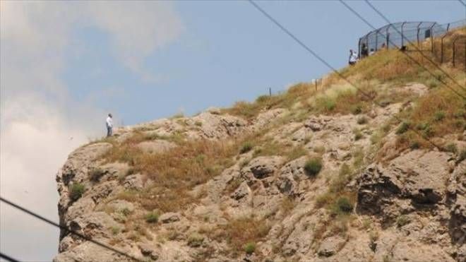 İşten Çıkarıldı, Tazminatını Alamadığını Öne Sürerek İntihar Girişiminde Bulundu