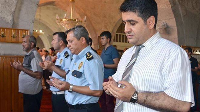 Meslektaşları şehide mevlit okuttu