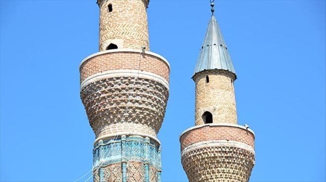 Restorasyona canlı takip