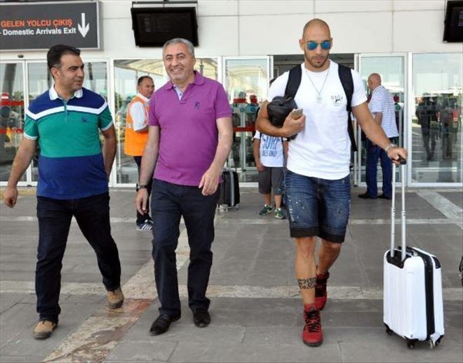 Arjantinli Gol Kralı Baralles, Medicana Sivasspor´da