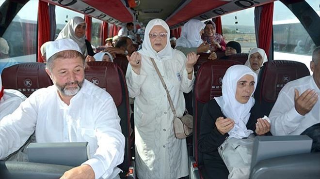 Hacı adayları uğurlandı