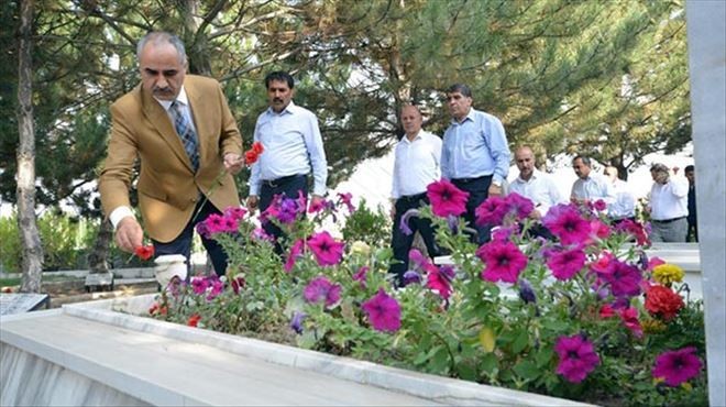 MECLİS ÜYELERİ DE TERÖRÜ KINADI