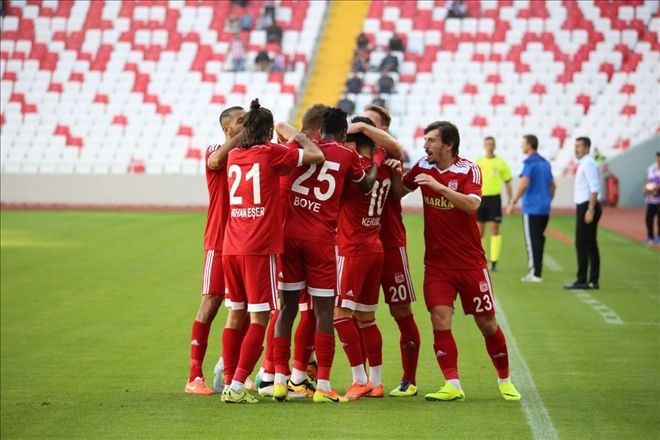 Sivasspor ? Balıkesirspor Maçının Saati Değişti