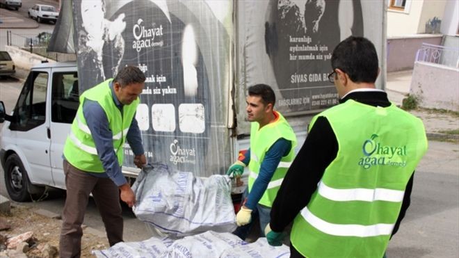 Sivas Belediyesinden Kışlık Odun Yardımı58 dakika önce