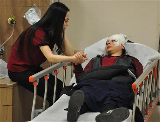 Okul servisi, cezaevi servis aracıyla çarpıştı: 13 yaralı