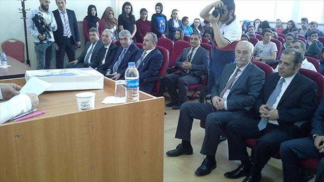 Mezun olduğu okulda öğrencilerle buluştu