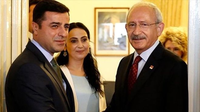 Demirtaş´tan CHP´ye Flaş Çağrı: Yan Yana Yürüyelim