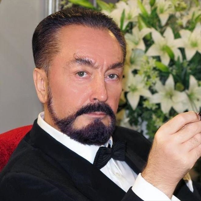 Adnan Oktar, Erdoğan´la İlgili Soruya Kızdı: O Bileği Kırarım