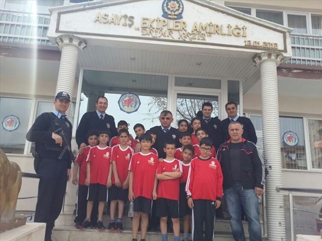 Judo Ve Halter Sporcuları Asayiş Ekipler Amirliğini Ziyaret Etti