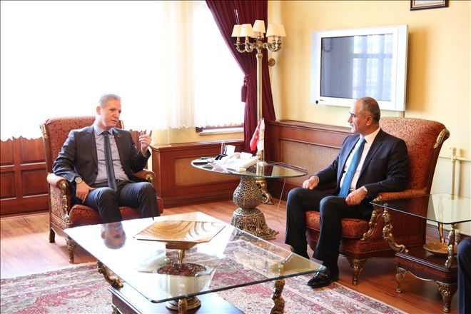 VALİ GÜL´E HAYIRLI OLSUN ZİYARETİ?