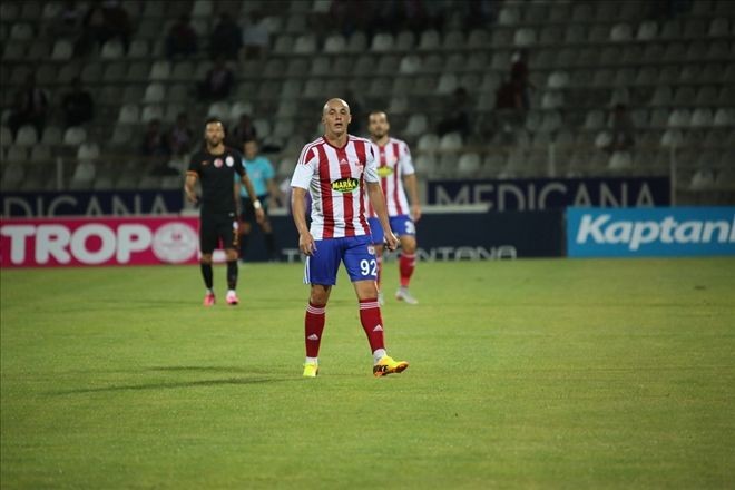 Aatif Gidecek Mi? Kalacak Mı?