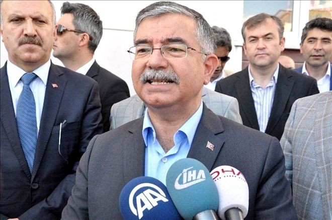 Teröristler Okulları Hedef Aldı