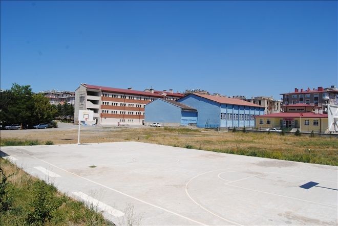 Okulun yeri netlik kazandı