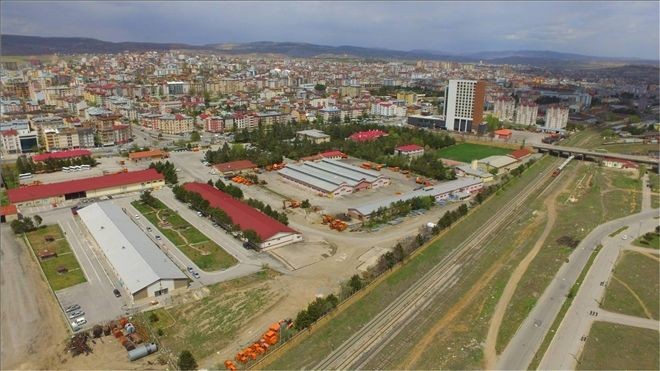 DEMİR YOLU HATTI ÜZERİNE KÖPRÜ YAPILACAK