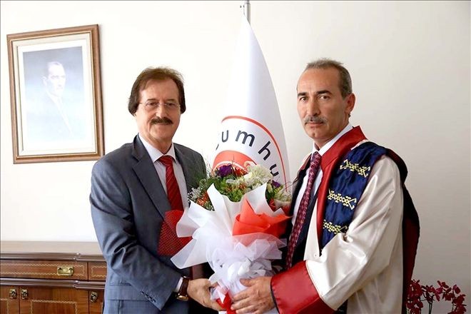 Üniversitemizde Rektörlük Devir Teslim Töreni Gerçekleştirildi