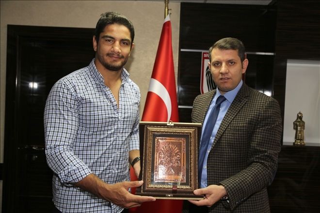 Taha Ziyaretlerine Devam Ediyor