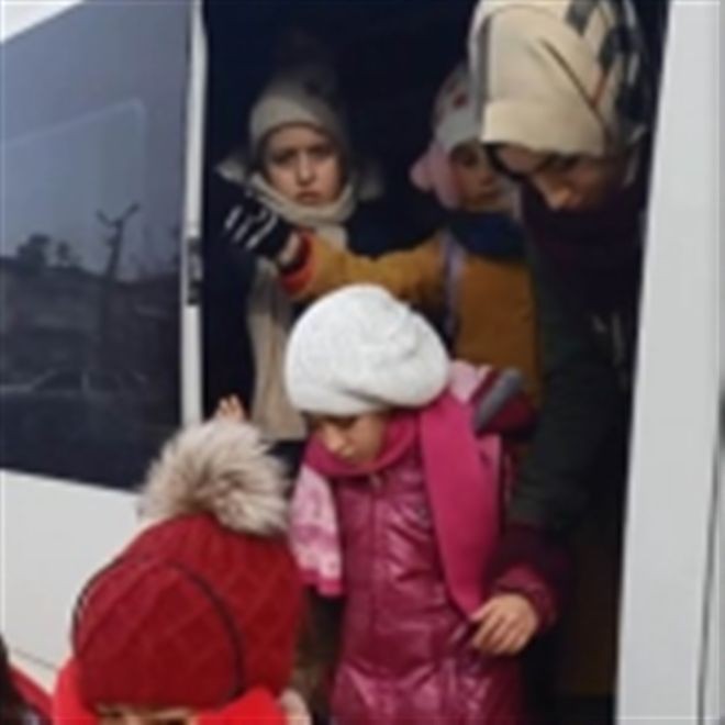 17 Kişilik Servise 42 Öğrenci Sığdırdı