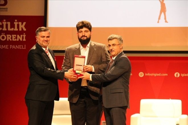 İGİAD, BU YIL GİRİŞİMCİLİK ÖZEL ÖDÜLÜ´NÜ 15 TEMMUZ GAZİLERİNE VERDİ