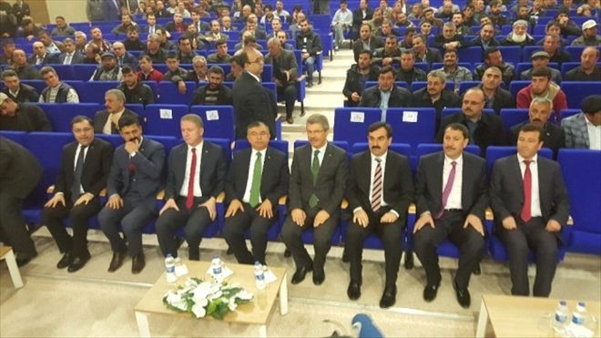 Kayseri Şeker´in Şarkışla Çiftçi Eğitimi´ne Bakan İsmet Yılmaz da Katıldı