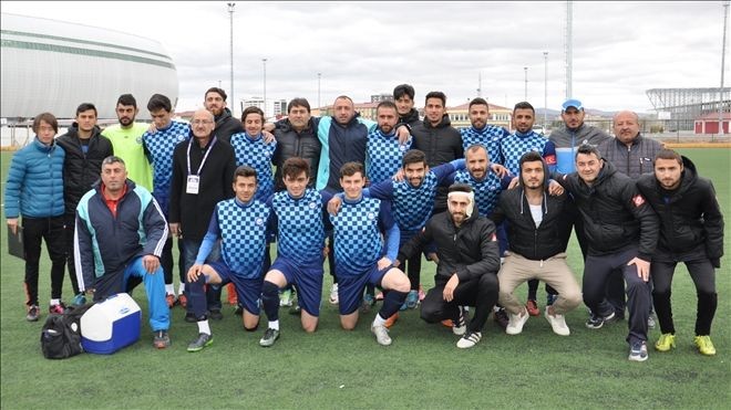 SİVAS DEMİRSPOR  6´DA 6 YAPTI.