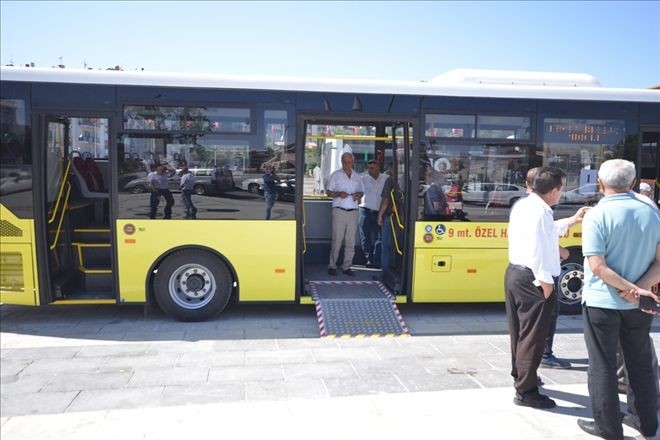 SİVAS OTOBÜSÜNÜ KENDİ SEÇİYOR