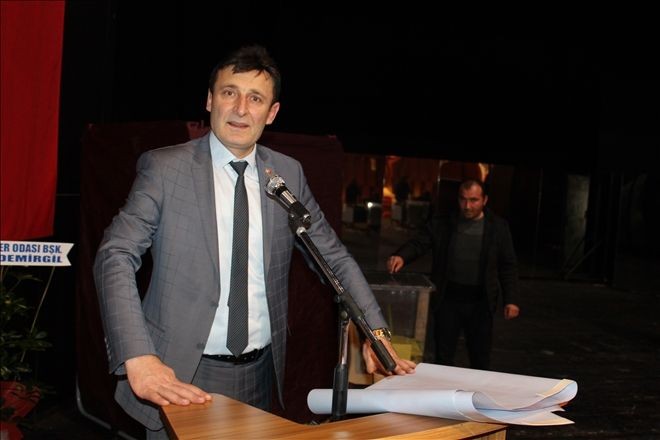 Akgül, büyük farkla yeniden başkan