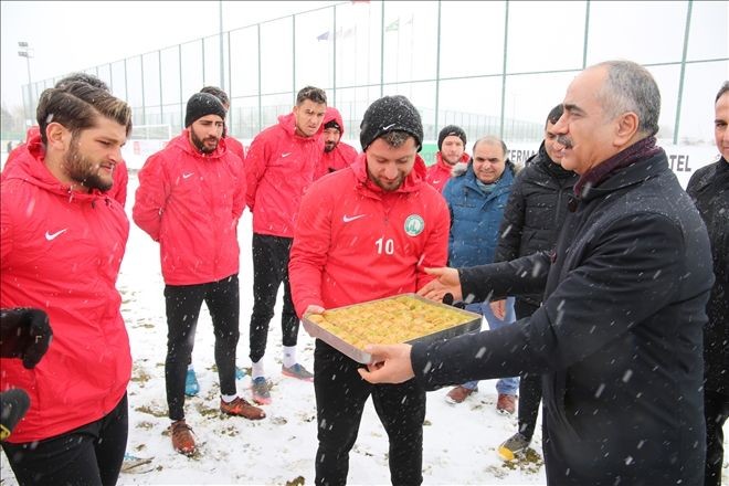AYDIN´DAN  SİVAS BELEDİYESPOR´A MORAL  ZİYARETİ...