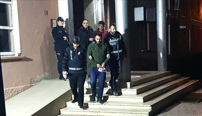 Yedek lastikten 4 kilo 659 gram eroin çıktı