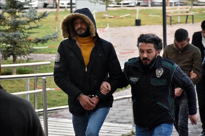 Sivas´ta uyuşturucu operasyonunda 9 gözaltı