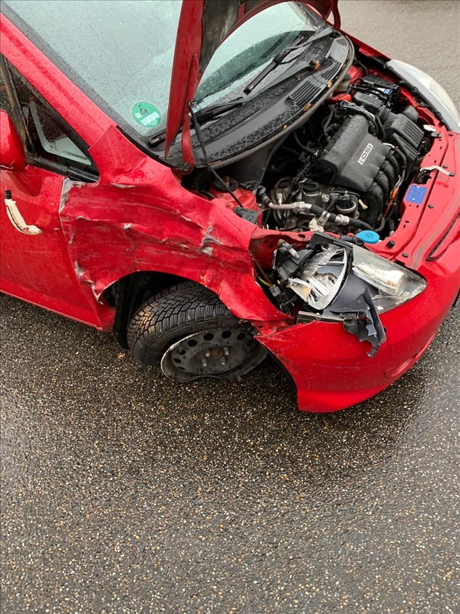 TYGD Almanya Essen temsilcisi Yasemin Kalkan trafik kazası geçirdi.