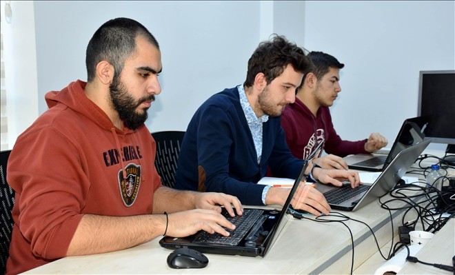 İstanbul Havalimanı´na Sivas´tan ´yazılım´ desteği