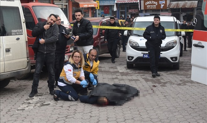 Sokak ortasında tartıştığı inşaat işçisini öldürdü 