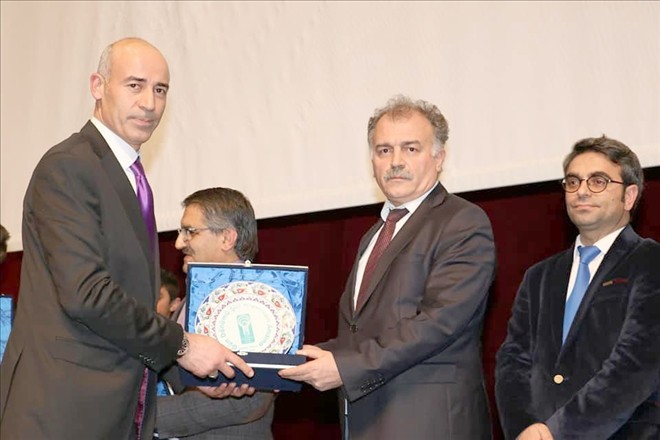 AŞIK İSMETİ ŞİİRLERLE ANILDI