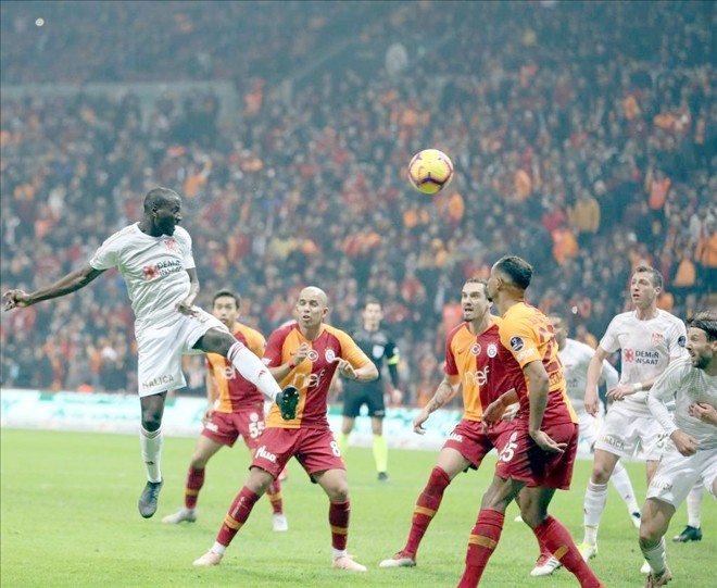 YİĞİDOLAR  BOYUN EĞDİ   
