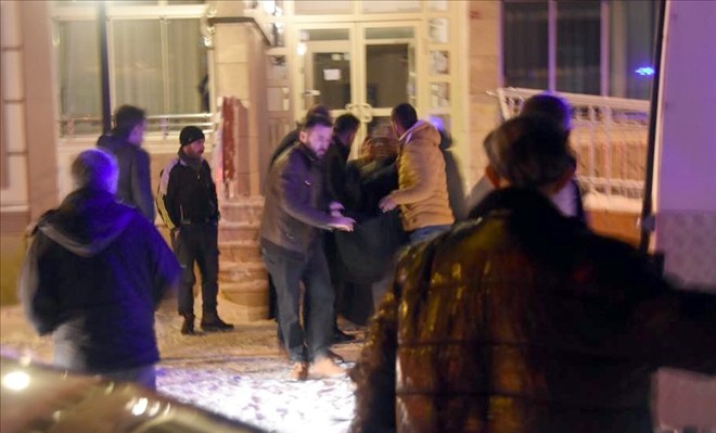 Genç kadın kendini astı, olay ağlayan çocukları sayesinde ortaya çıktı